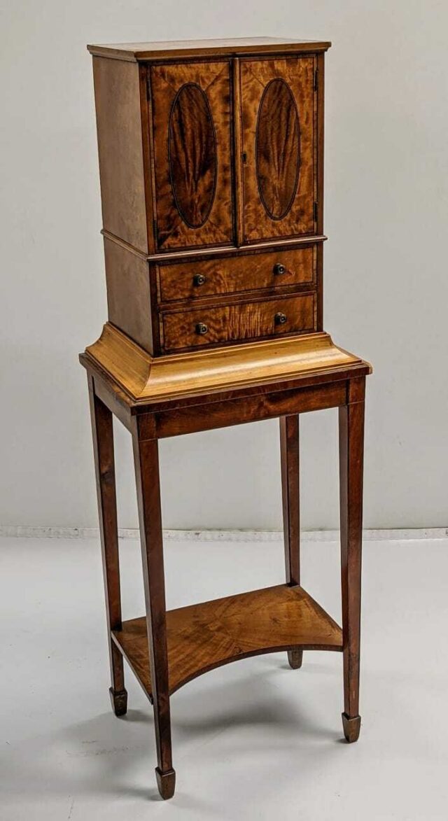 George III satinwood cabinet on stand £1000-1500