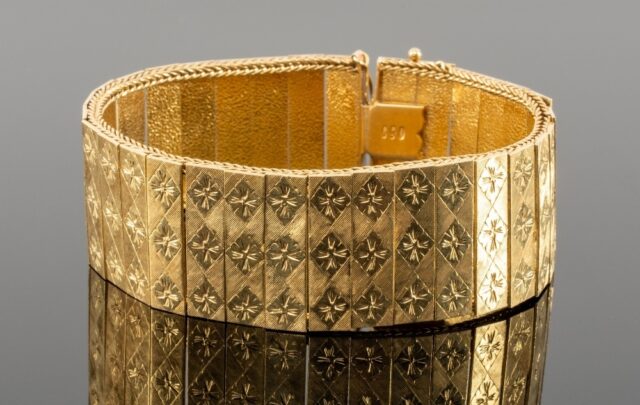 18K Gold Link Bracelet